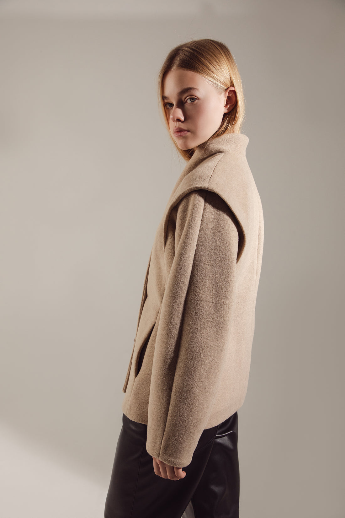 "Milky" Premium Wool Cropped Jacket-Coat